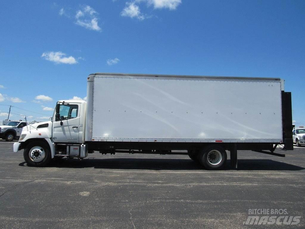 Hino 338 Furgons
