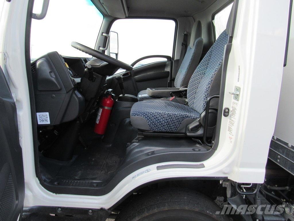 Isuzu NPR XD Furgons