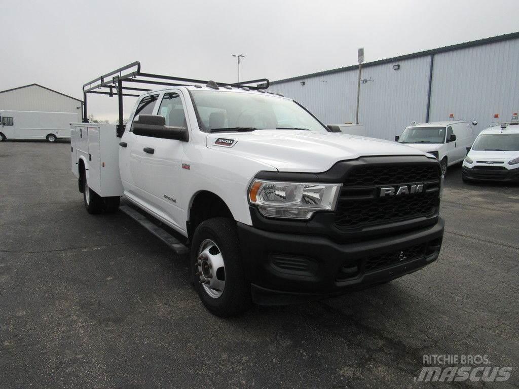 RAM 3500 Evakuators ar manipulatoru