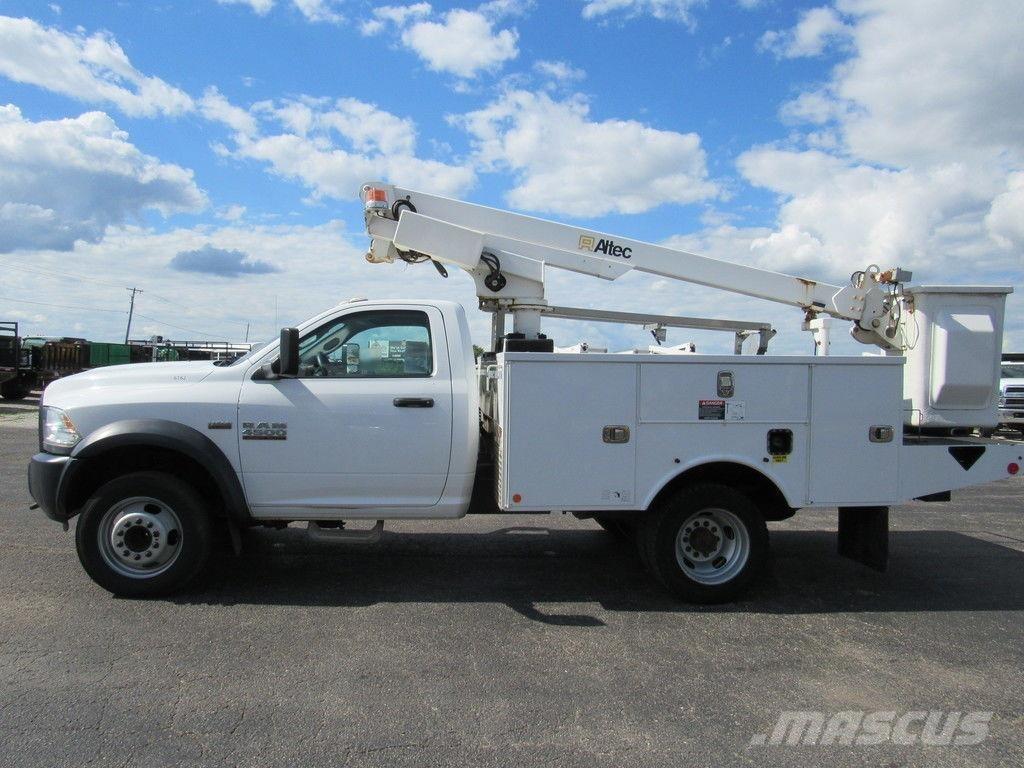 RAM 4500 Pacēlāji uz automašīnas bāzes
