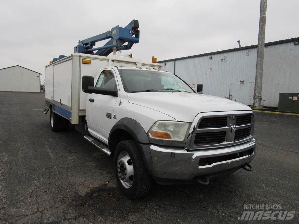 RAM 5500 Pacēlāji uz automašīnas bāzes