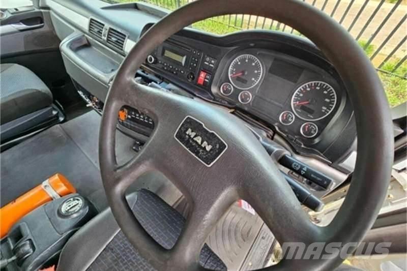 MAN 33 SERIES Citi
