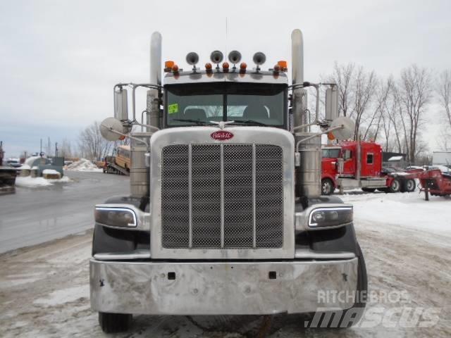 Peterbilt 388 Vilcēji