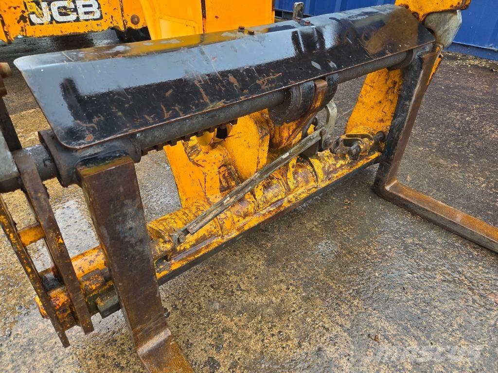 JCB 540-170 Teleskopiskie manipulatori