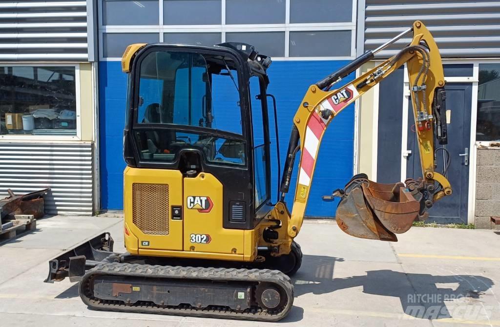 CAT 302 Mini ekskavatori < 7 t