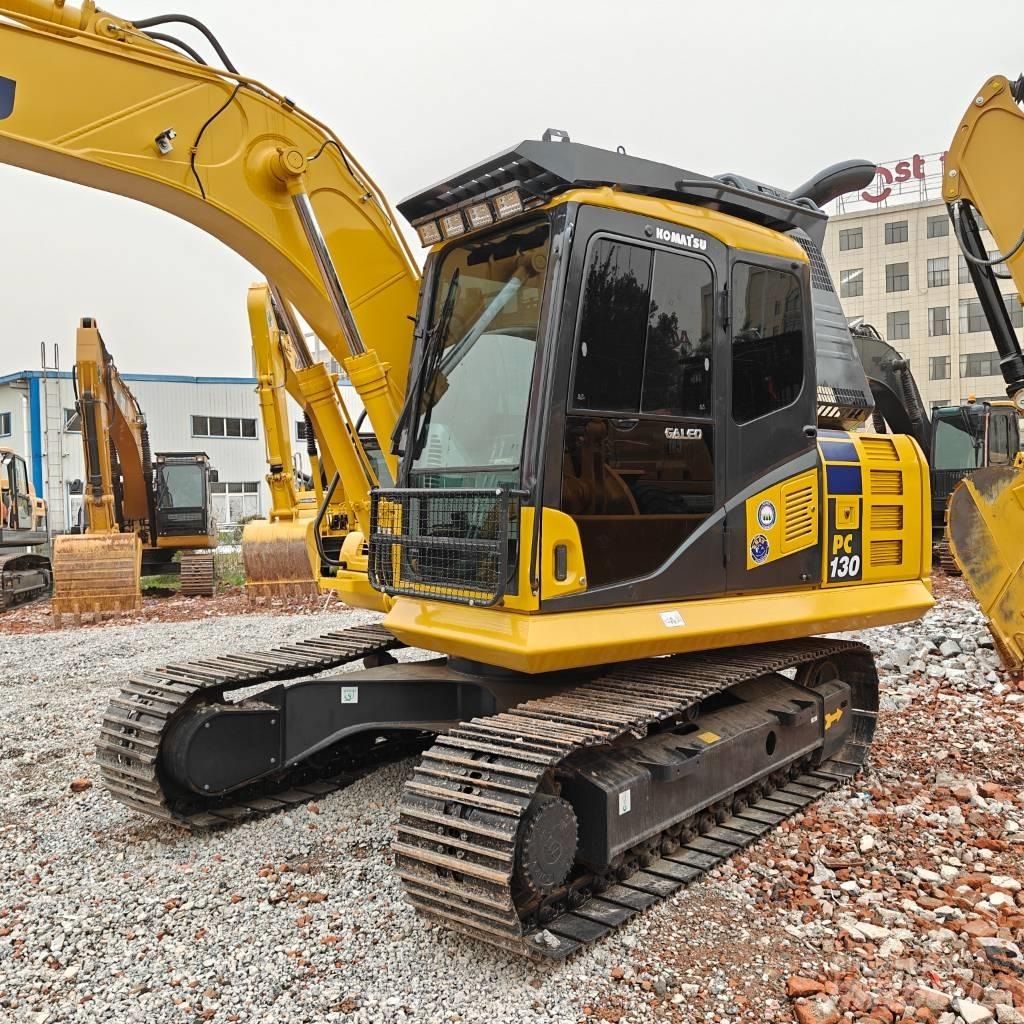 Komatsu 130-7 Kāpurķēžu ekskavatori