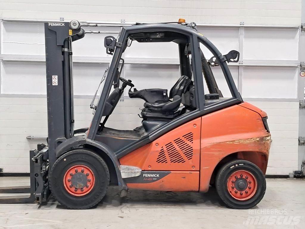Linde H45D-02 Tehnika ar dīzeļa dzinēju