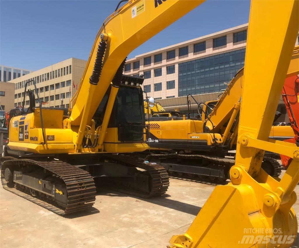 Komatsu PC200 Kāpurķēžu ekskavatori