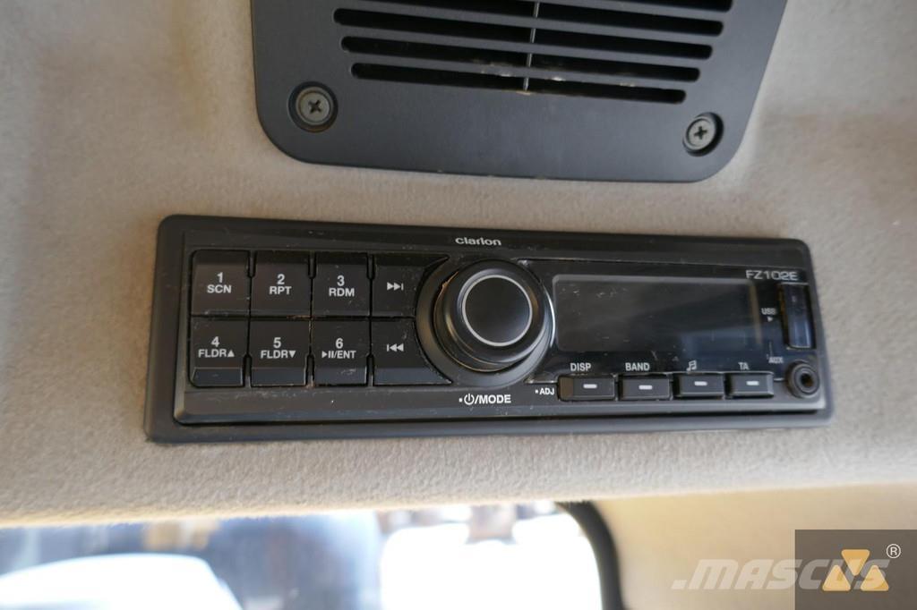 CAT 320FL Kāpurķēžu ekskavatori