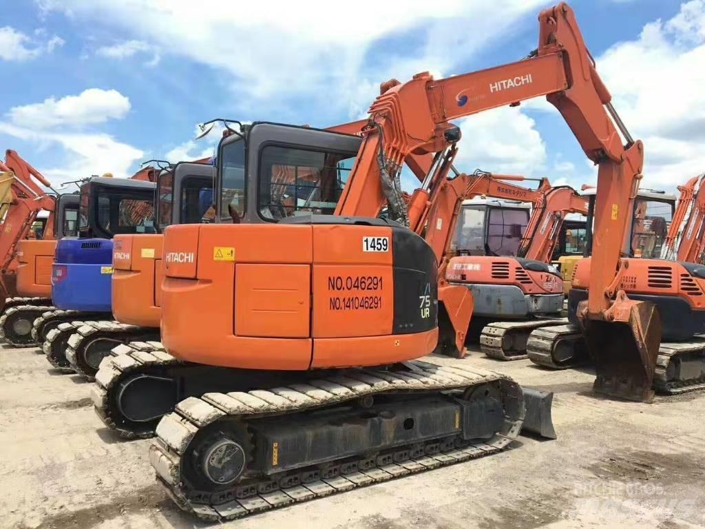 Hitachi ZX75 Kāpurķēžu ekskavatori