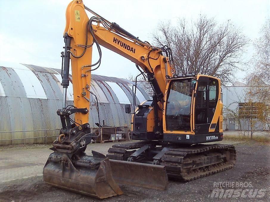 Hyundai HX 130 LCR Kāpurķēžu ekskavatori