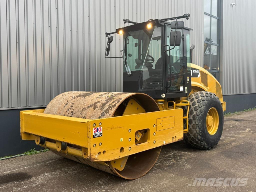 CAT CS64B Vienvalča grunts veltņi