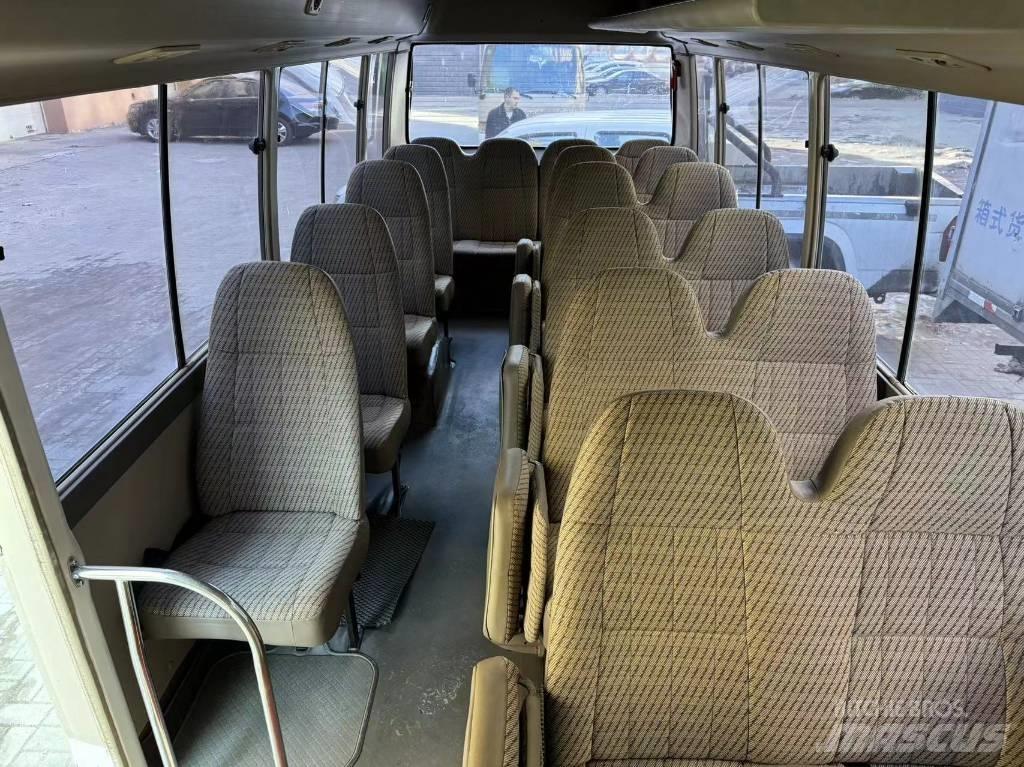 Toyota Coaster Bus Mikroautobusi