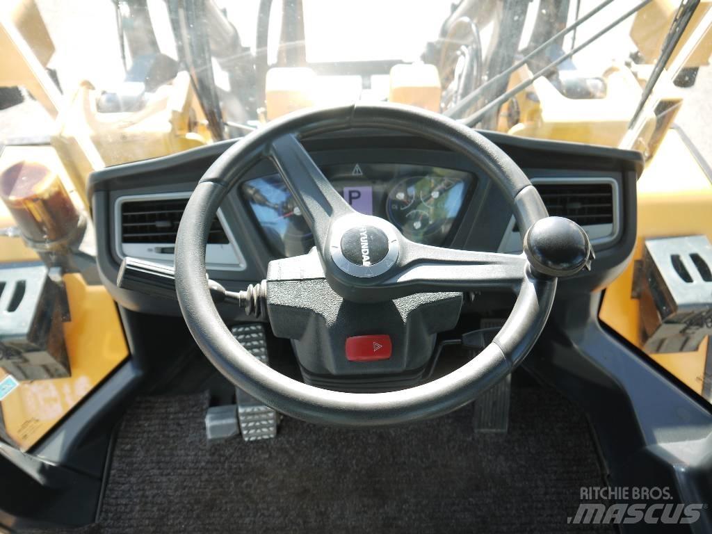Hyundai HL 955 TM Iekrāvēji uz riteņiem