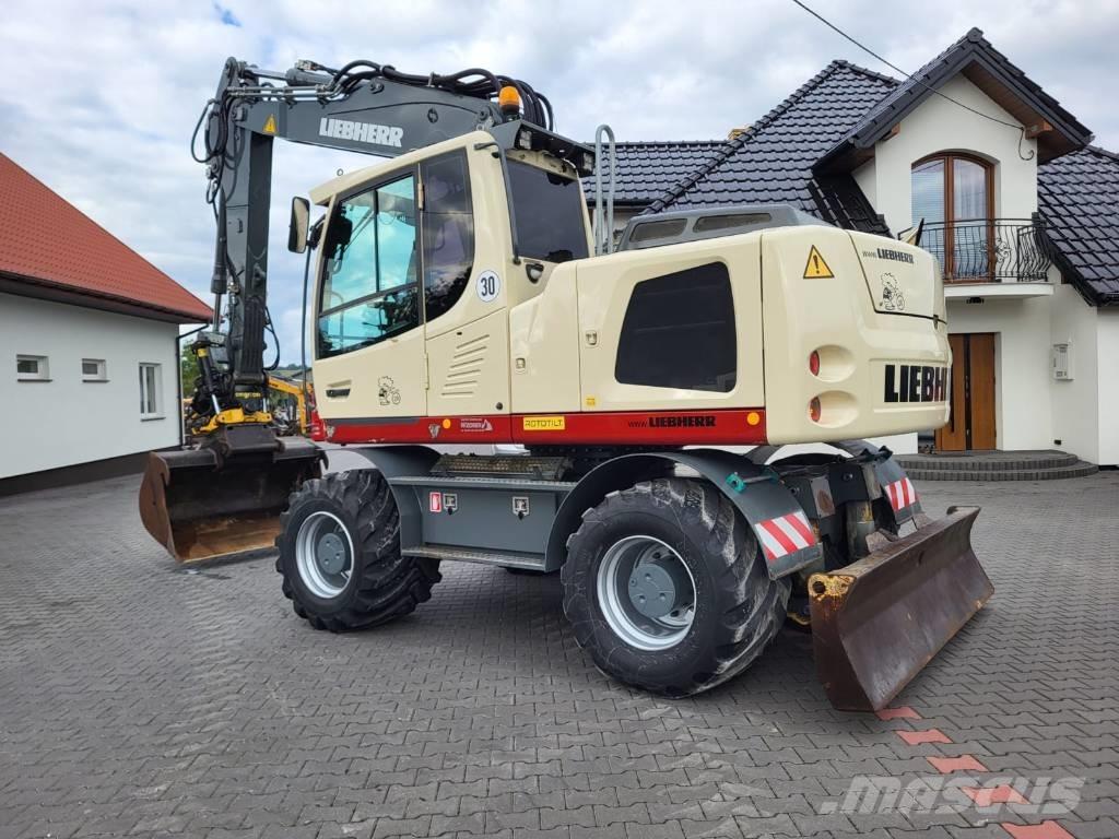 Liebherr 916 Ekskavatori uz riteņiem