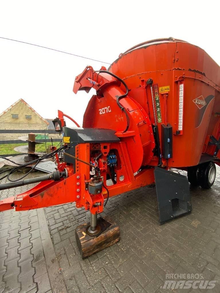 Kuhn Typ 2070 Maisītāji dalītāji