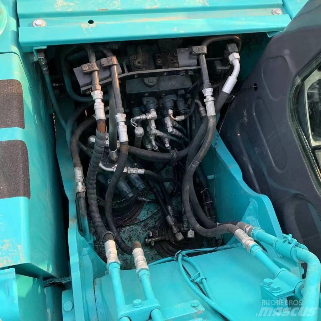 Kobelco 140 SR Kāpurķēžu ekskavatori