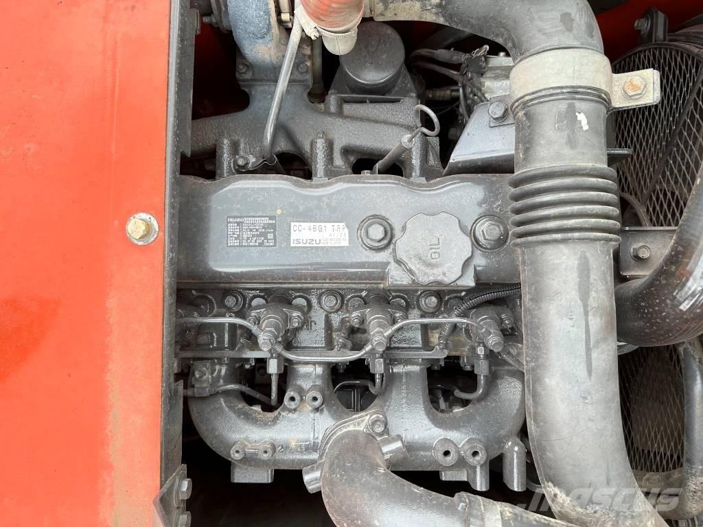 Hitachi ZX120 Kāpurķēžu ekskavatori