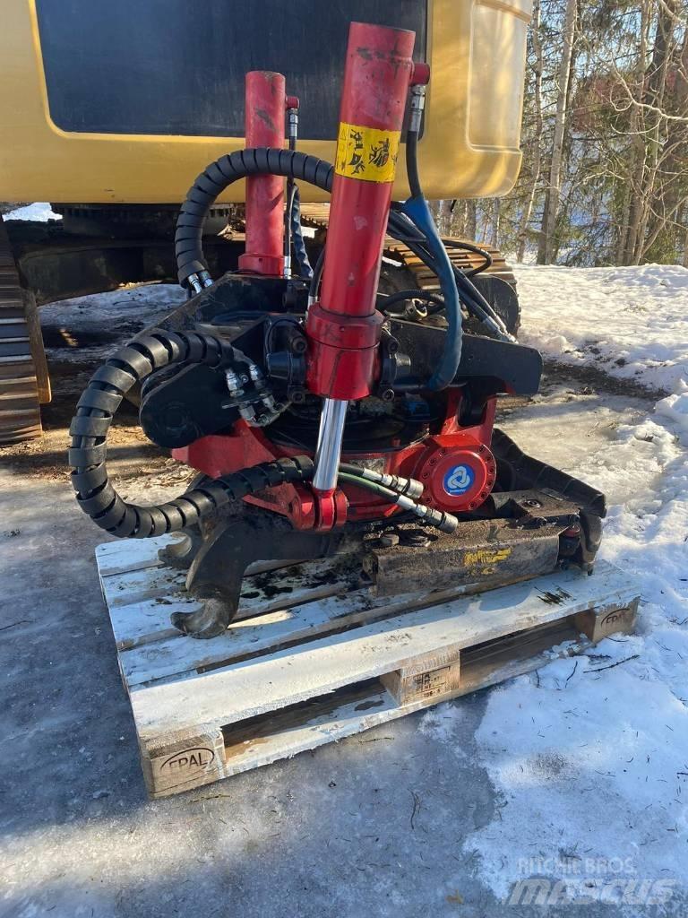 CAT 320 EL Kāpurķēžu ekskavatori
