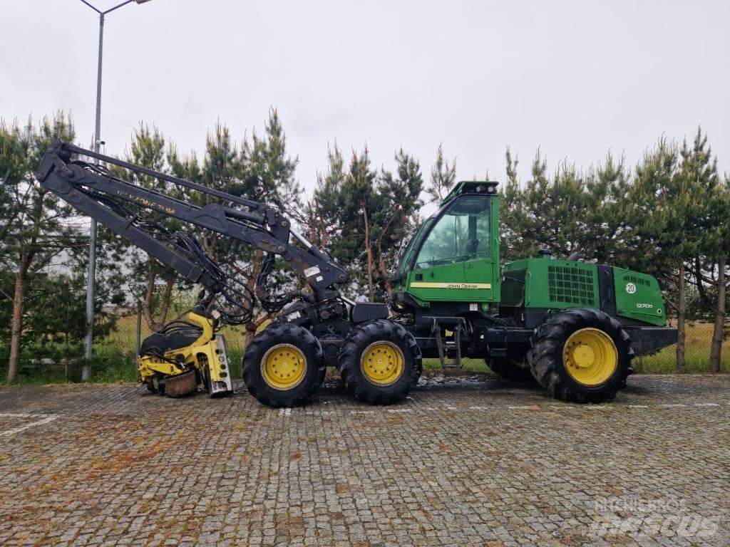 John Deere 1270 D Harvesteri