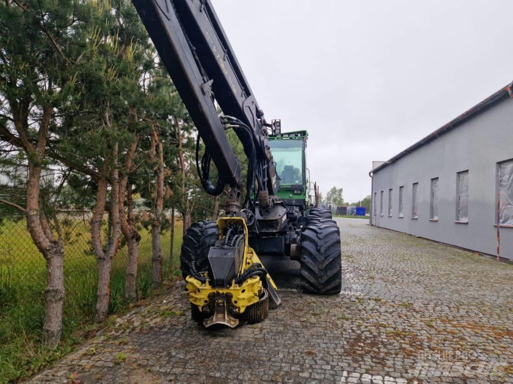 John Deere 1270 D Harvesteri