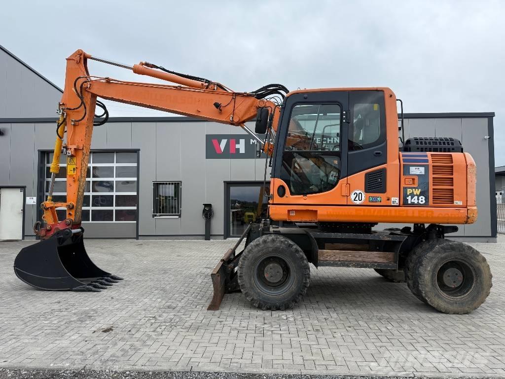 Komatsu PW 148-8 Ekskavatori uz riteņiem