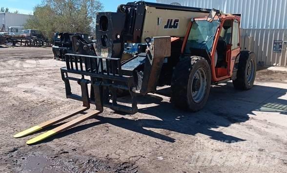 JLG 1055 Teleskopiskie manipulatori