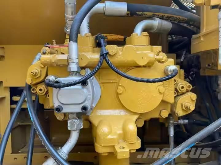 CAT 320 C Kāpurķēžu ekskavatori