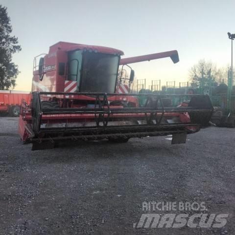 Laverda 25.50 LXELS Ražas novākšanas kombaini