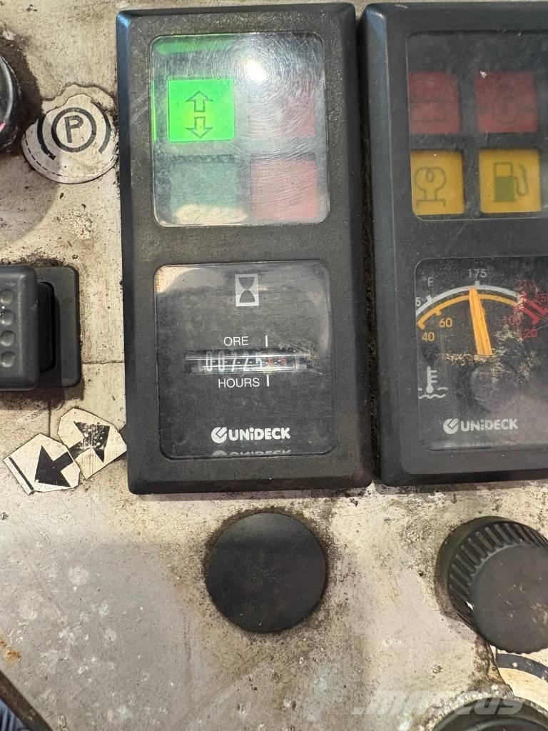 Combilift C 8000 Četru virzienu krāvēji