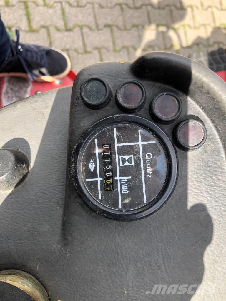 Weidemann 1230 Iekrāvēji uz riteņiem