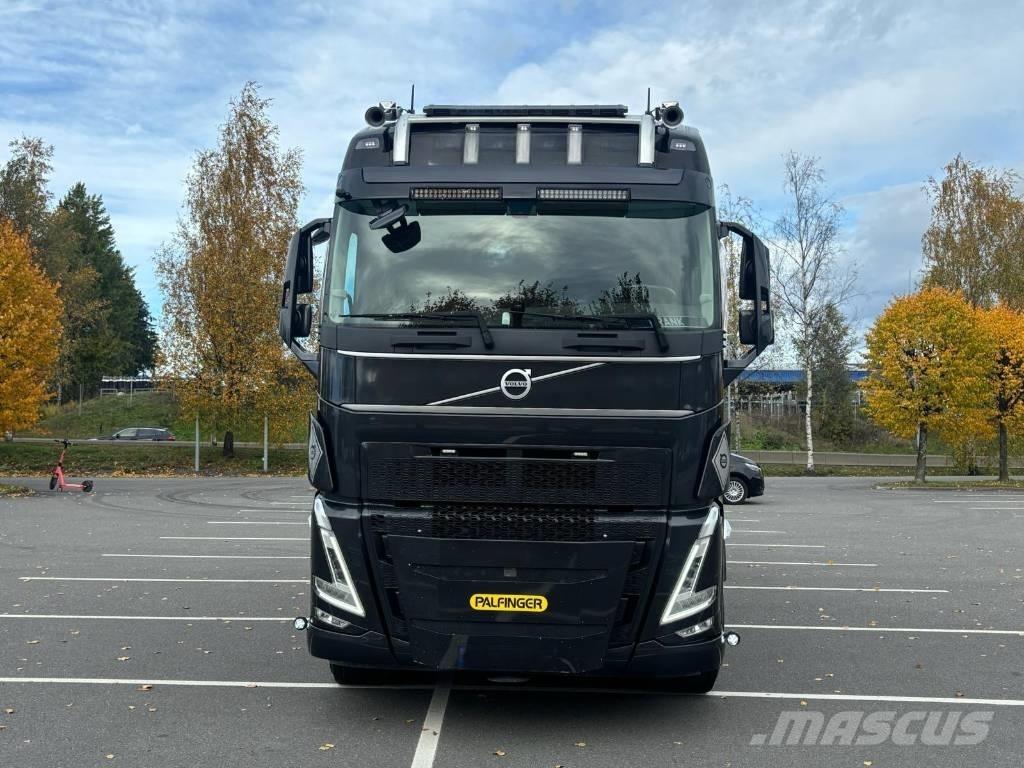 Volvo FH 540 Smagās mašīnas ar celtni