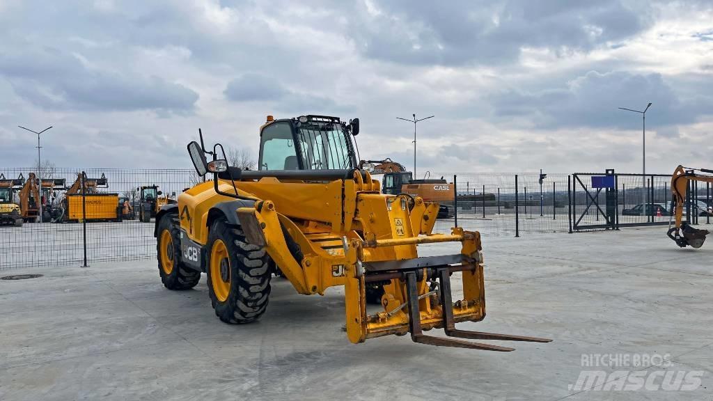 JCB 540-140 Teleskopiskie manipulatori
