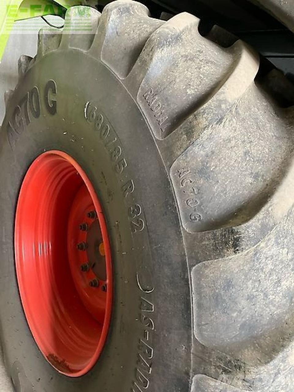 CLAAS lexion 650 Ražas novākšanas kombaini