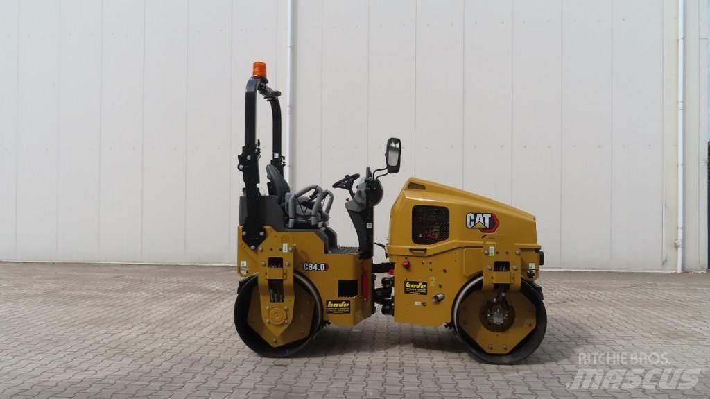 CAT CB4.0 Divvalču grunts veltņi