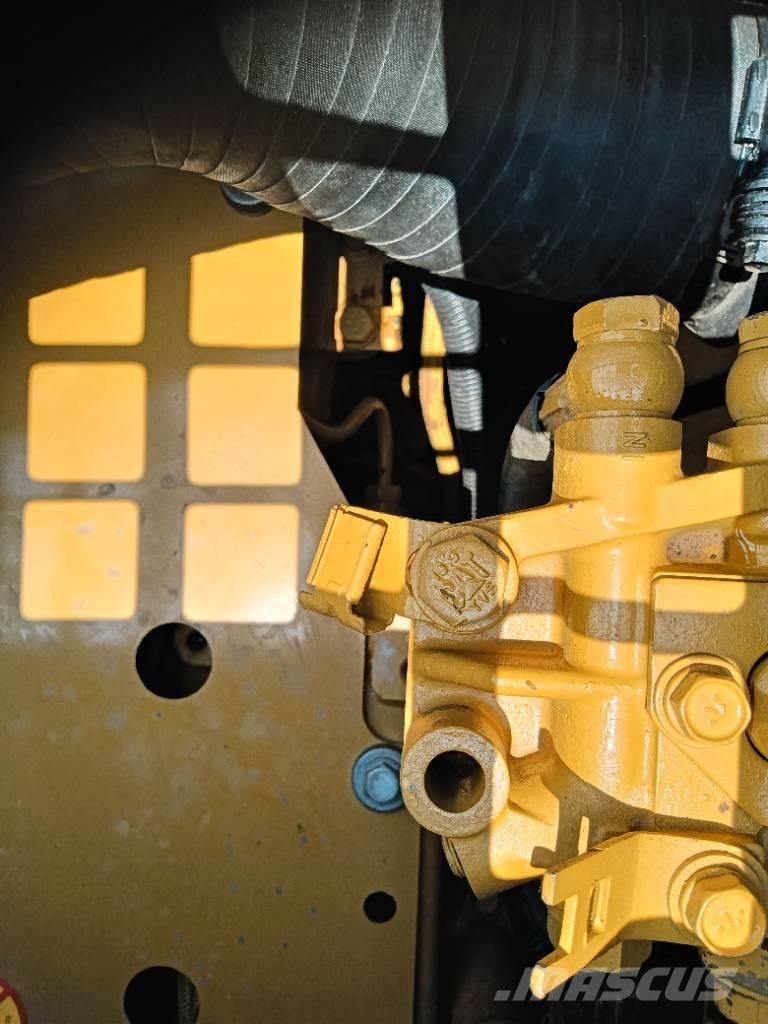 CAT 320 D Kāpurķēžu ekskavatori