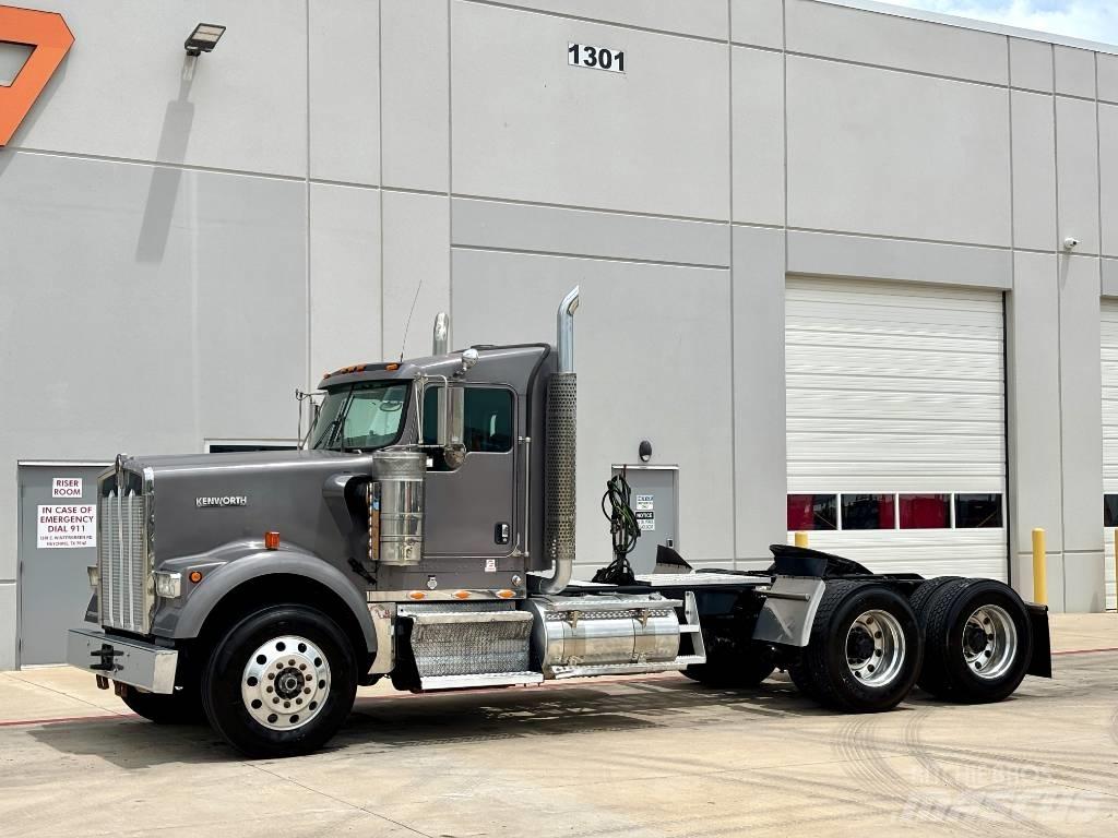Kenworth W 900 Vilcēji