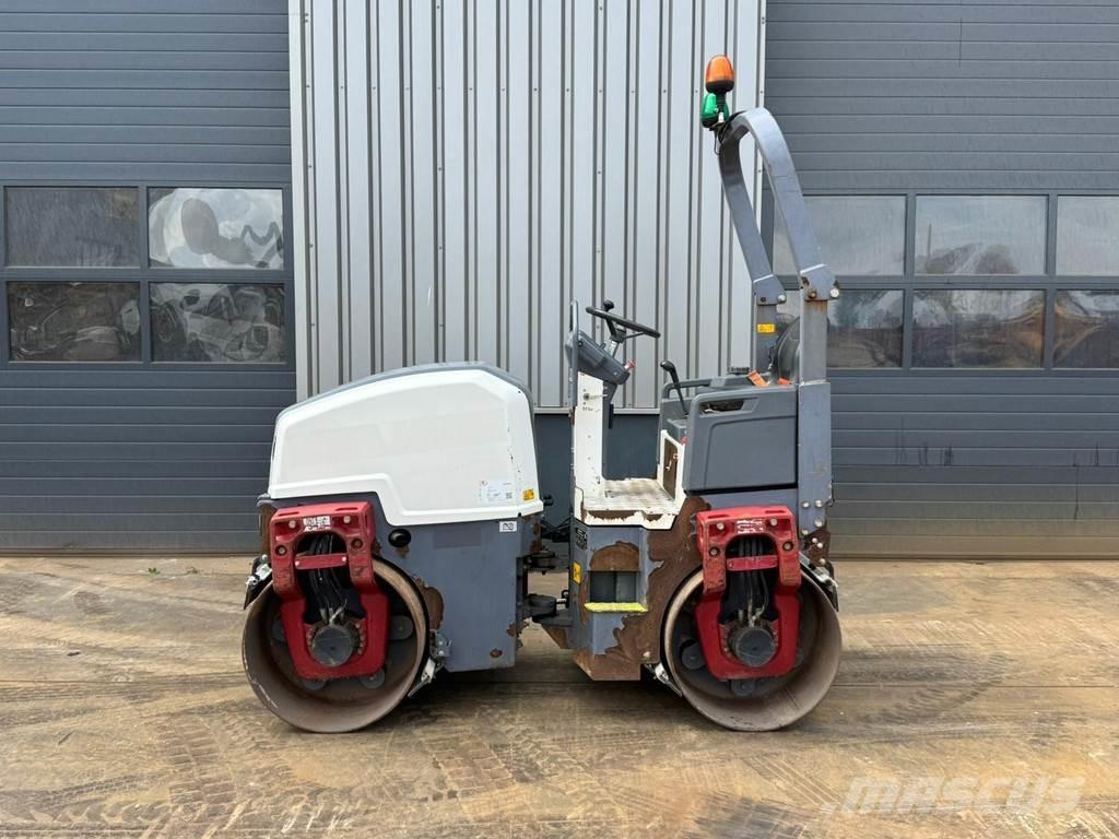 Dynapac CC1200 Divvalču grunts veltņi