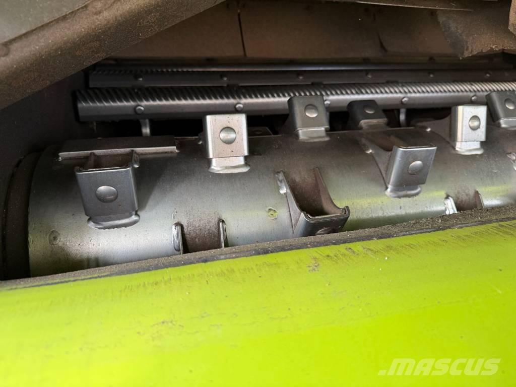 CLAAS Lexion 550 Ražas novākšanas kombaini