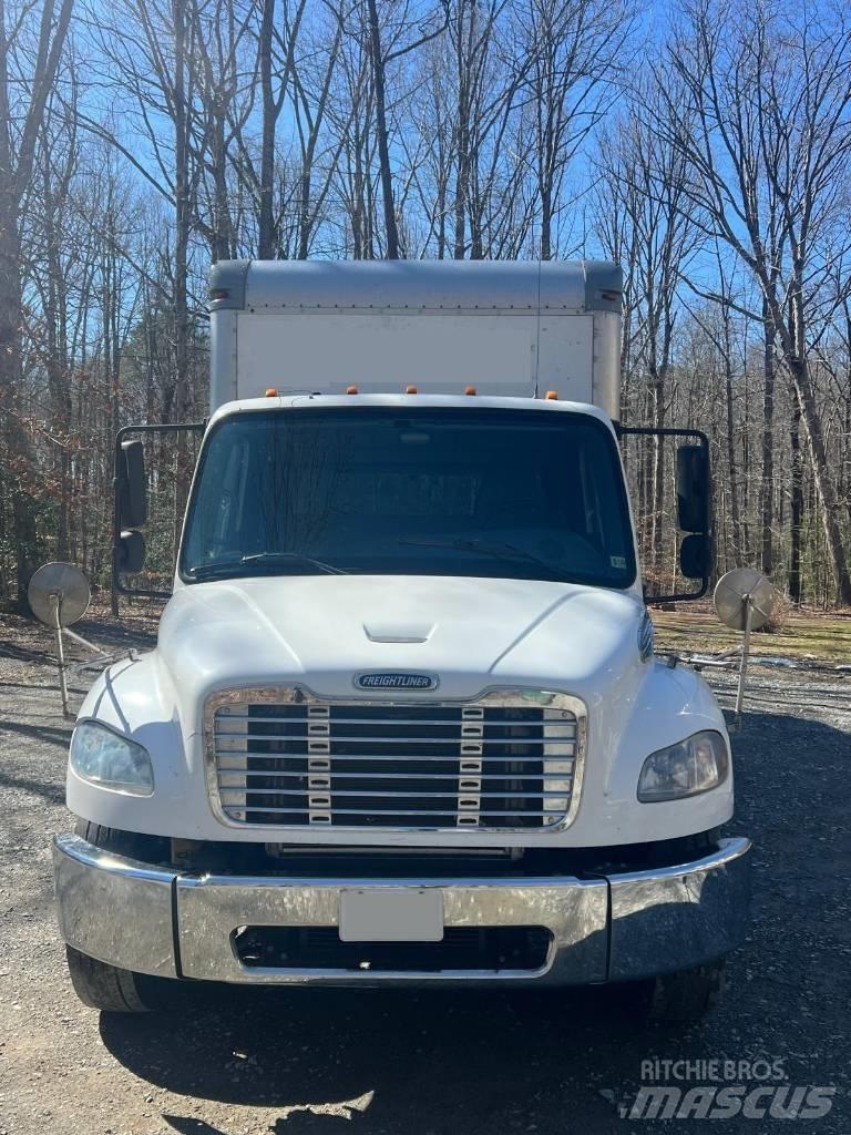 Freightliner M2106 Citi