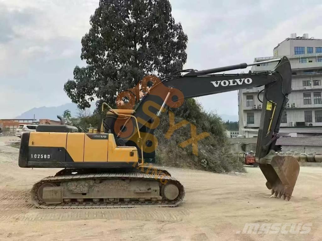 Volvo EC 210 B LC Kāpurķēžu ekskavatori