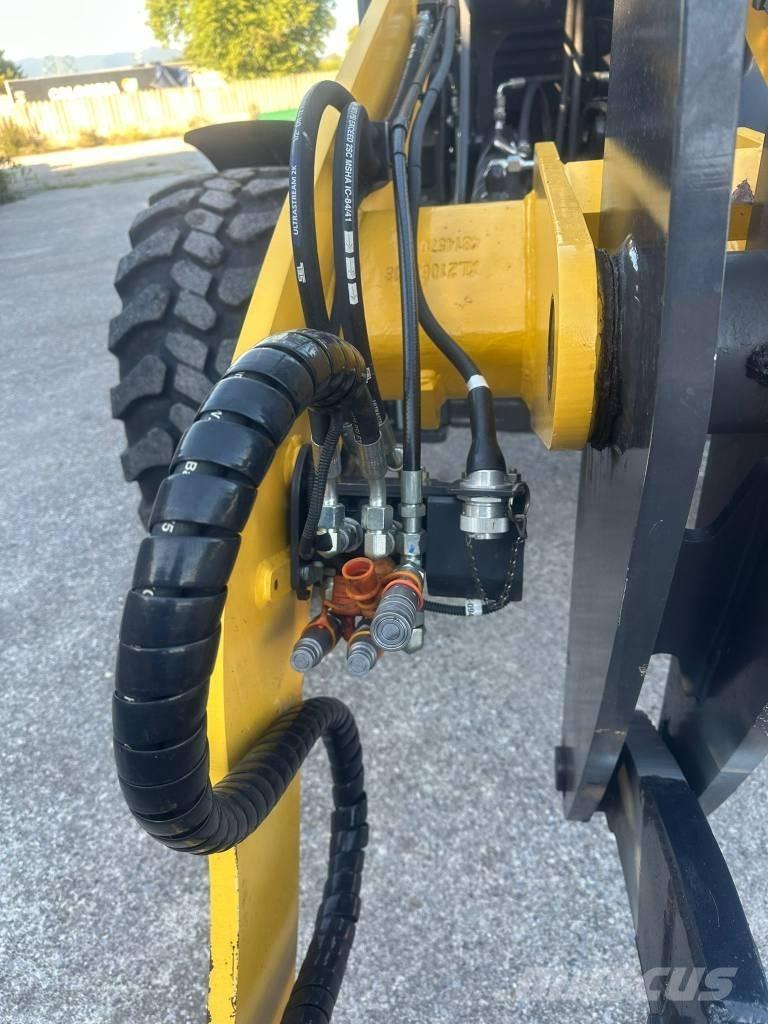 New Holland W 80 C Iekrāvēji uz riteņiem