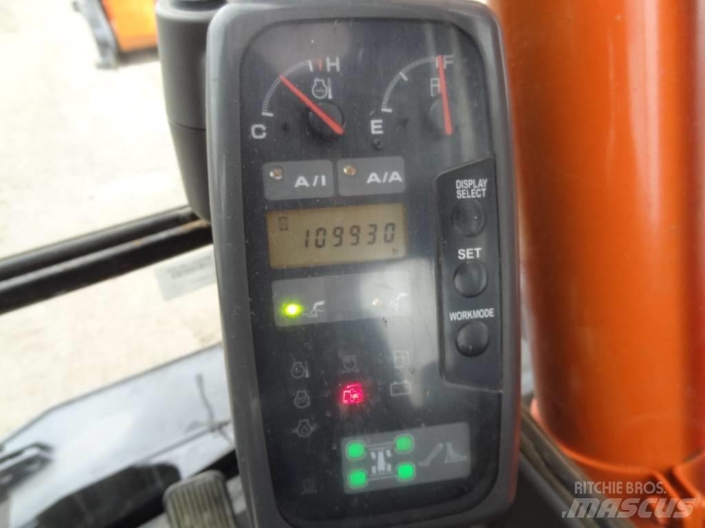 Hitachi EX 160 WD Ekskavatori uz riteņiem