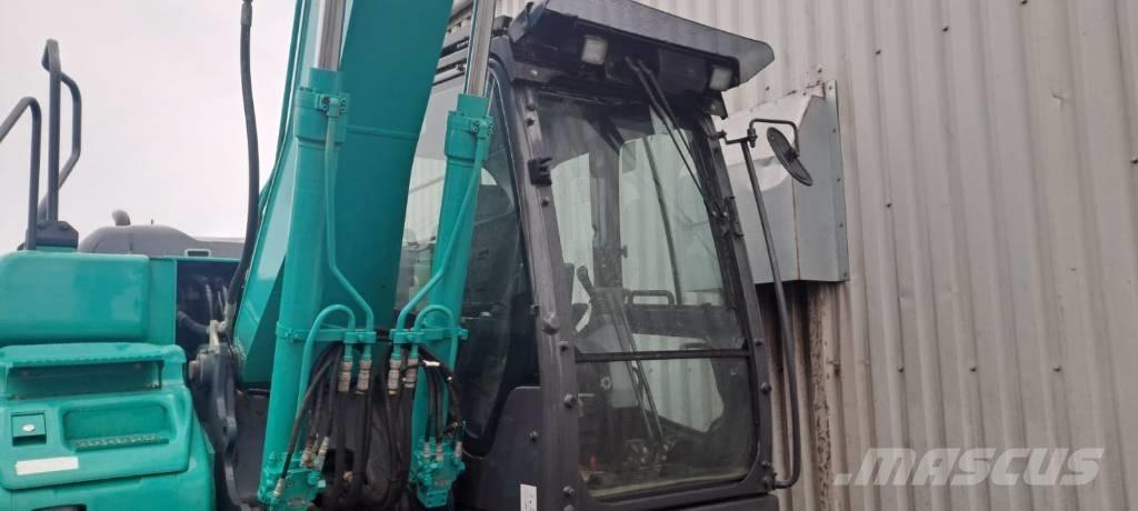 Kobelco SK130LC-11 Kāpurķēžu ekskavatori