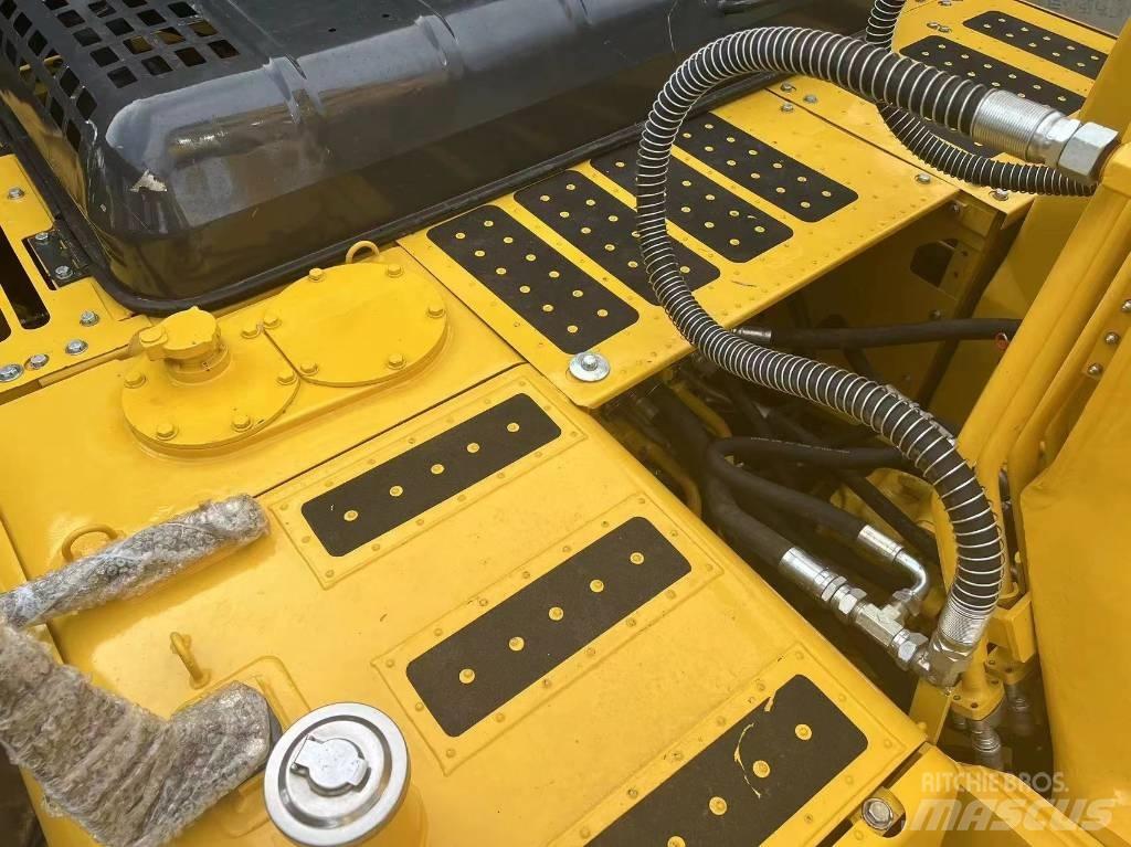 Komatsu PC 130 Kāpurķēžu ekskavatori