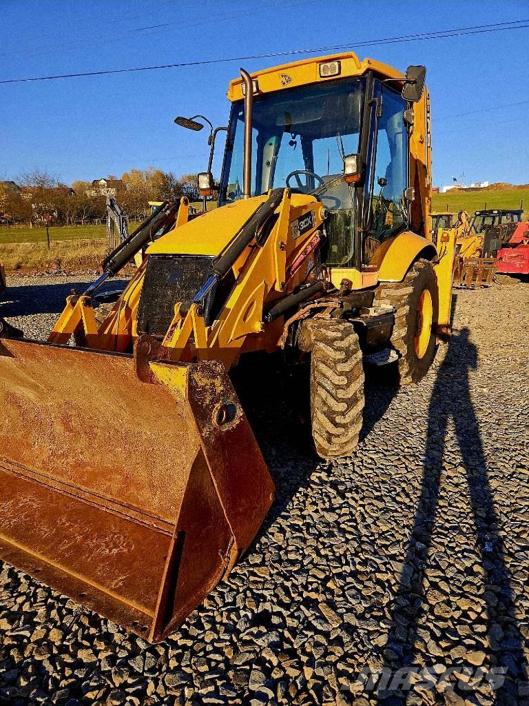 JCB 3CX Ekskavatori-iekrāvēji