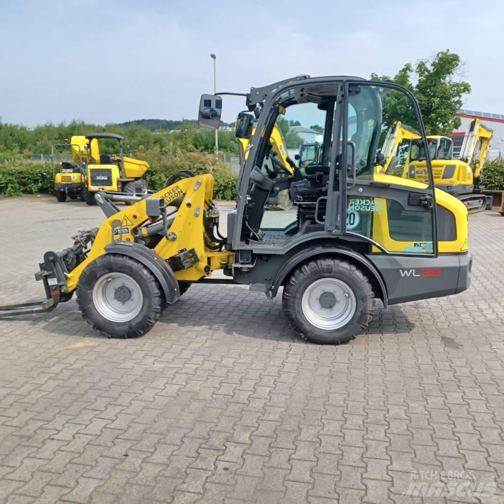 Wacker Neuson WL38 Iekrāvēji uz riteņiem