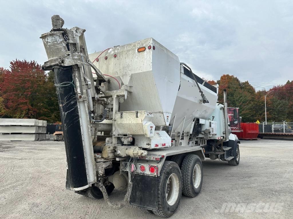 Freightliner 108 SD Citi