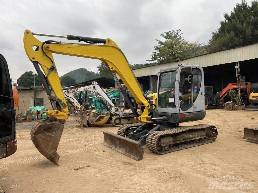 Wacker Neuson 8003 Vidēja lieluma ekskavatori 7 t - 12 t