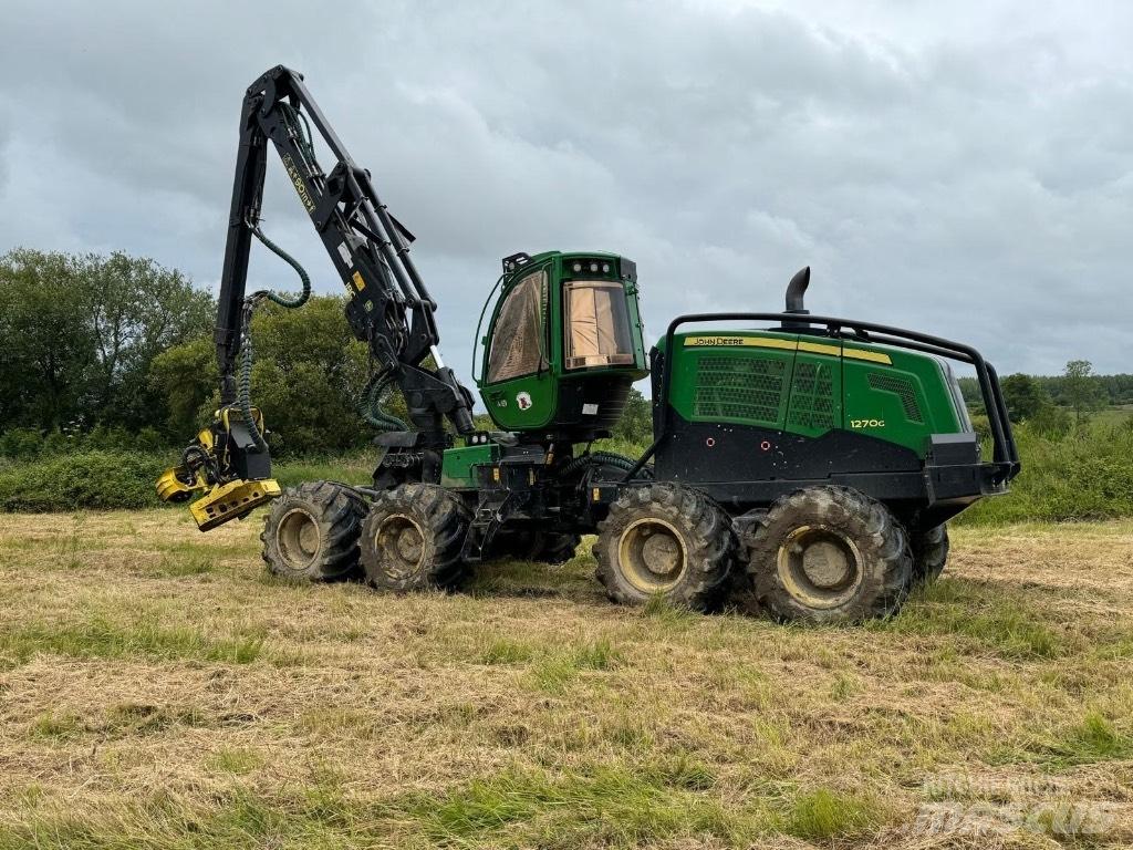 John Deere 1270G 8WD Harvesteri